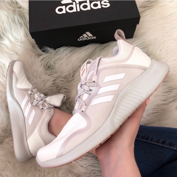 adidas Shoes - 💗FLASH SALE NWT Adidas Women’s edgebounce